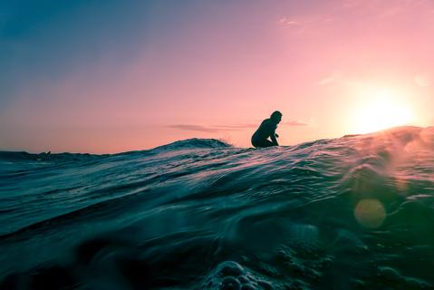 Surf Therapy Found to Spark a ‘Significant and Sustained Increase in Wellbeing’