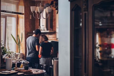 Study Shows Cooking In Your Teens Predicts Nutritional Well-Being as an Adult